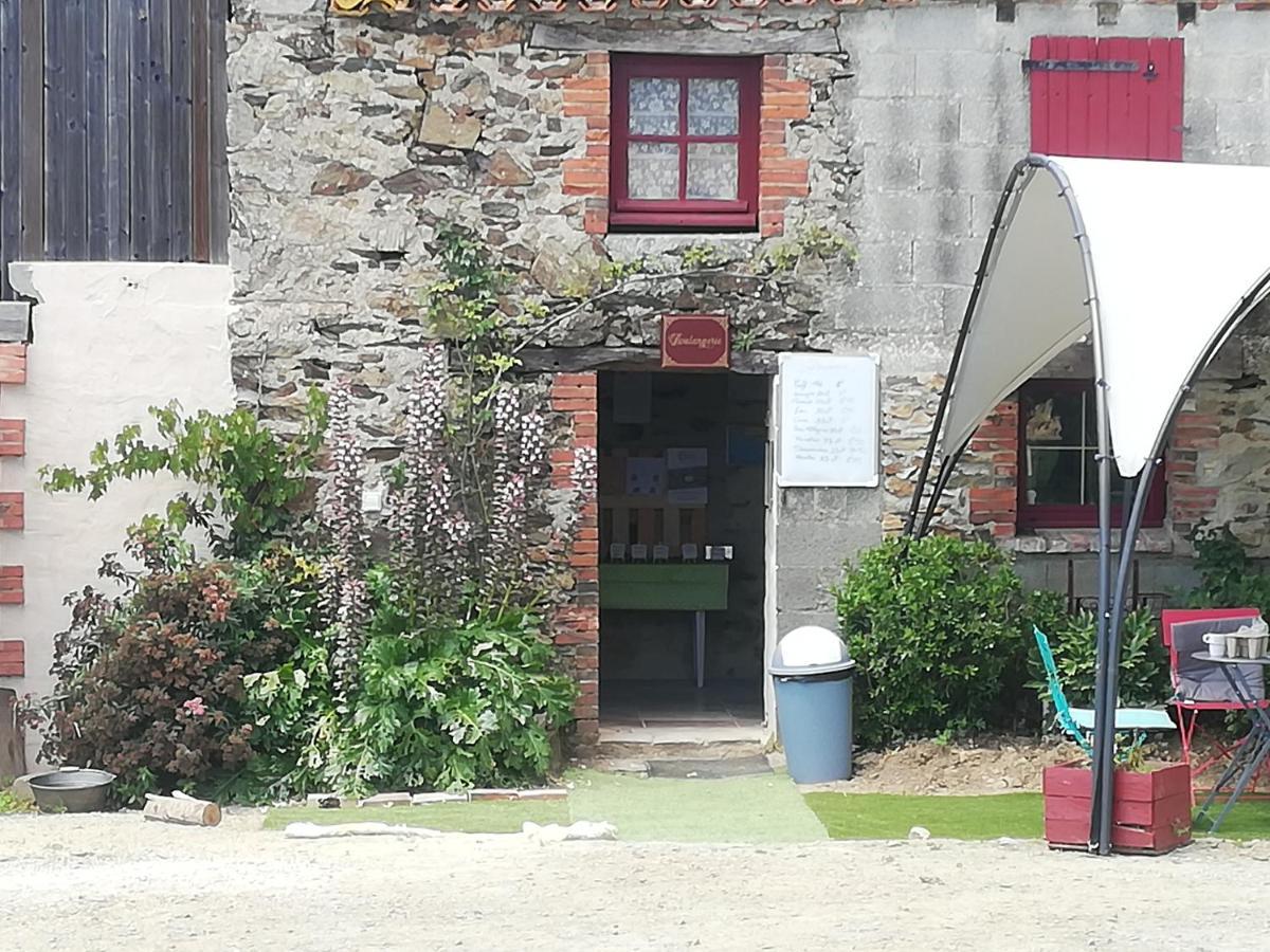 La Colline Des Hauts Bocages Vendeens 호텔 Mouchamps 외부 사진