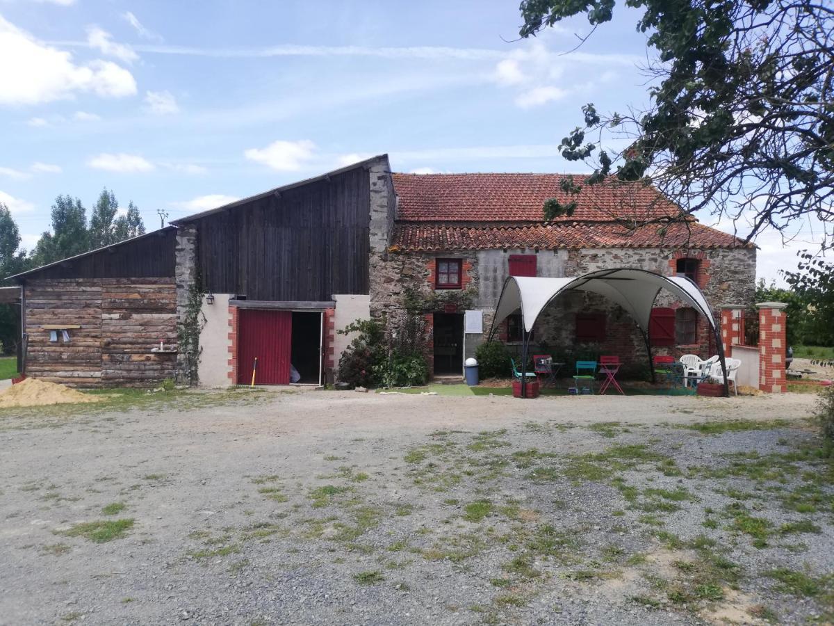 La Colline Des Hauts Bocages Vendeens 호텔 Mouchamps 외부 사진